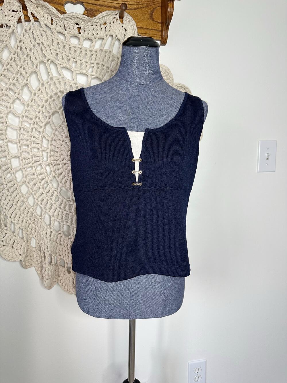 St John Santana Knit Navy Blue Shell Tank Top Size Medium